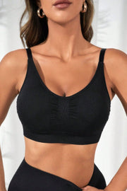 Scoop Neck Cropped Active Bra